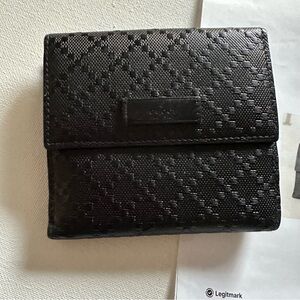 Gucci Elegant Calfskin leather compact Wallet, OSFM